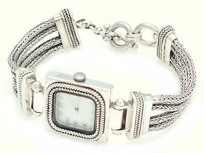 Suarti tulang naga bracelet watch