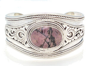 Suarti rhodonite cuff