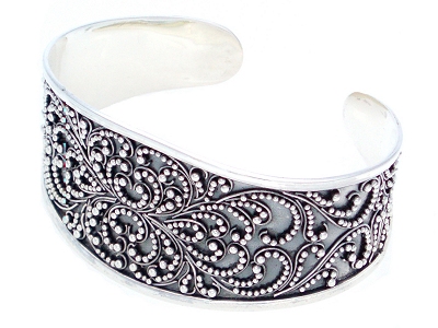 Wide filigree sterling silver cuff