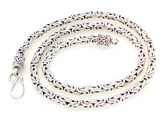 suarti borobudur link necklace