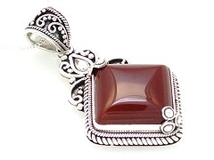 suarti carnelian pendant